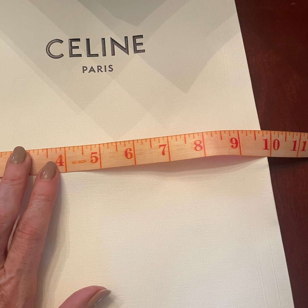 Celine White Gift Box with Black Accent - Picture 5 of 9